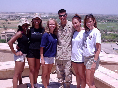 Baltimore Ravens cheerleaders (and Tom)